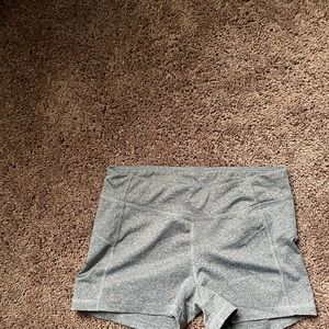 Grey spandex booty lifting shorts